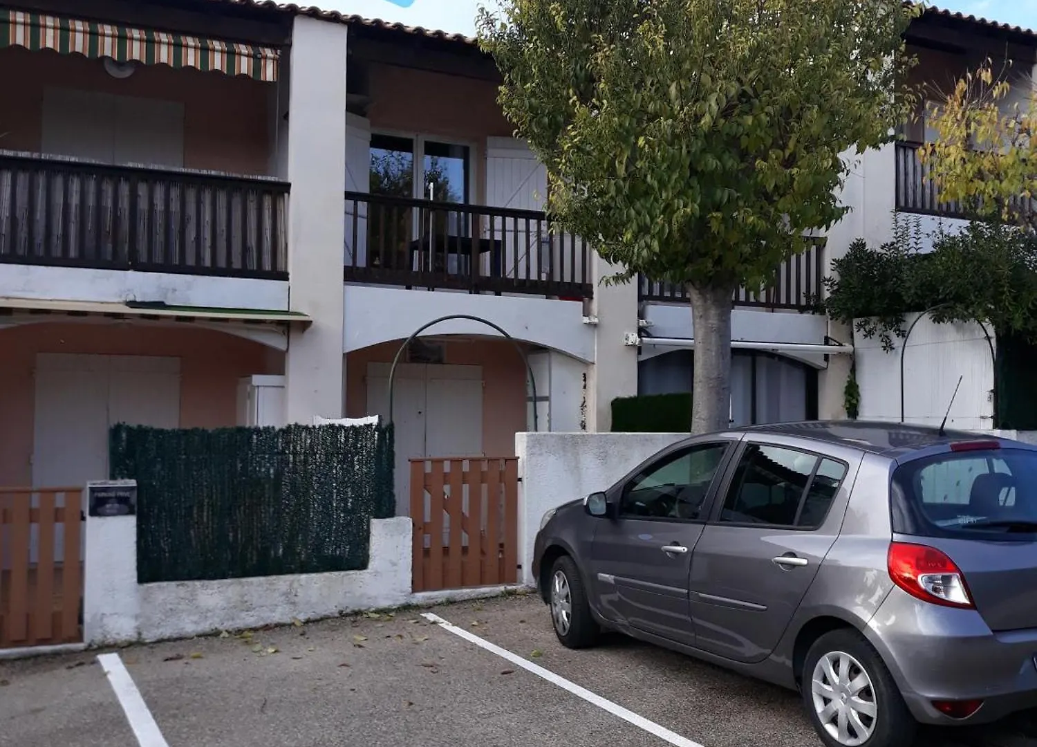 Lejlighed Appartement + Parking Proche De La Mer Bandol Frankrig